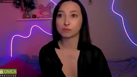 Snapshot of wow_sue chatting on February 6, 2:38 am Sue online show from February 6, 2:38 am