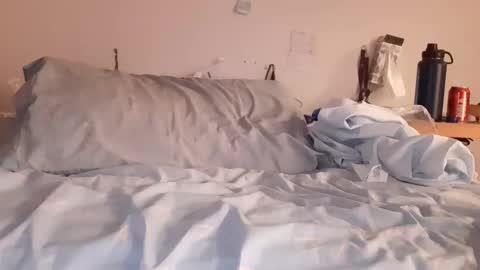 Cuteipie online show from March 26, 3:34 am