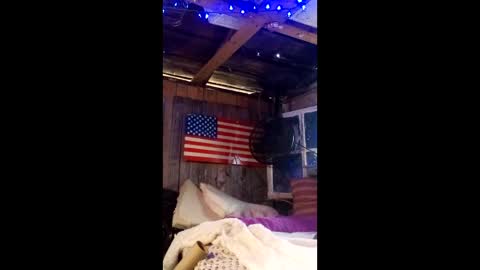 wowsers1230 online show from April 4, 4:48 pm