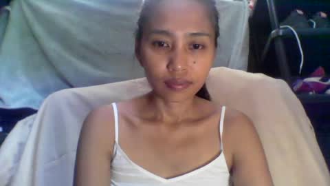 Snapshot of wryd0203 chatting on June 13, 12:52 am wryd0203 online show from June 13, 12:52 am