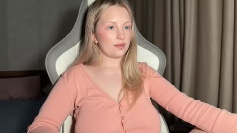 eva online show from November 24, 4:40 pm