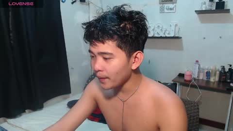 Snapshot of x_jemy22 chatting on May 22, 11:38 am Jemy online show from May 22, 11:38 am