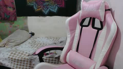 x_lexi_x online show from January 12, 9:40 am