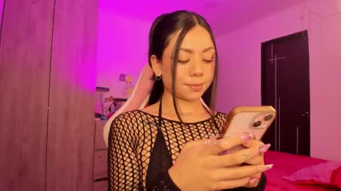     s  s      s   online show from March 25, 2:39 am