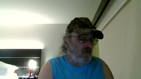 xaeubanks online show from May 5, 1:13 am