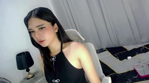 xairah_doux online show from April 11, 5:45 am