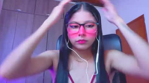 Snapshot of xallysonx_ chatting on June 7, 11:58 am XALLYSONX online show from June 7, 11:58 am