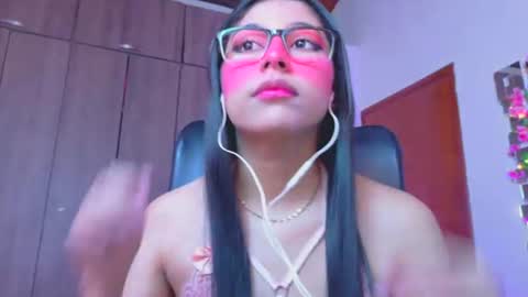 Snapshot of xallysonx_ chatting on June 20, 11:46 am XALLYSONX online show from June 20, 11:46 am