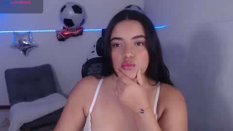 Snapshot of xambar_22x chatting on June 29, 11:27 pm xambar_22x online show from June 29, 11:27 pm