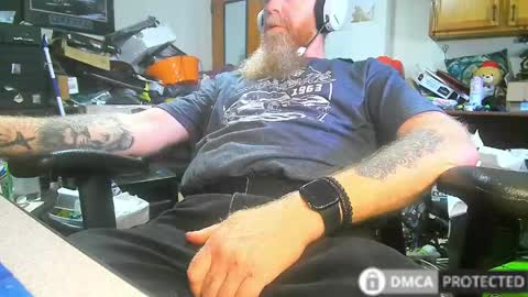 xander71972 online show from May 24, 7:41 pm