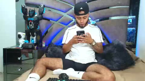 Snapshot of xanderstone00 chatting on June 16, 4:48 am Xanderstone online show from June 16, 4:48 am