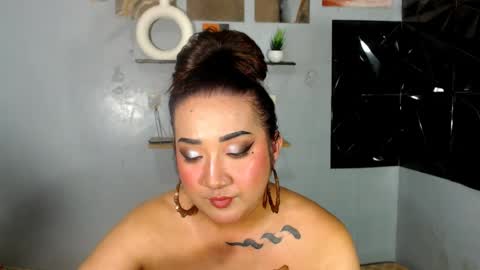 Nira   NOT INTO CHEAP GUYS  online show from July 14, 6:13 pm