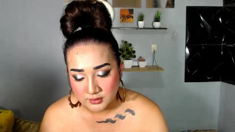 Nira   NOT INTO CHEAP GUYS  online show from July 19, 6:44 pm