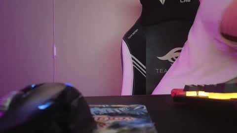 xburst online show from March 22, 3:43 am