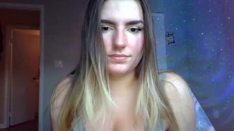 Snapshot of xcharlottexeuphoriax chatting on February 18, 1:10 am charlotte euphoria online show from February 18, 1:10 am