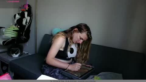 Snapshot of xcharlottexeuphoriax chatting on October 8, 8:50 pm charlotte euphoria online show from October 8, 8:50 pm