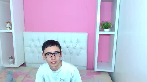 xcoupleplayxx online show from May 7, 3:12 am