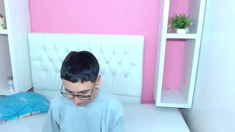 xcoupleplayxx online show from May 10, 3:01 am