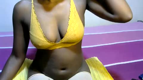 Snapshot of xeenah chatting on July 15, 7:30 pm xeenah online show from July 15, 7:30 pm