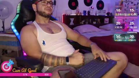 Xein Independent Model online show from May 23, 5:01 am