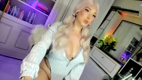 hey honey online show from February 15, 9:30 am