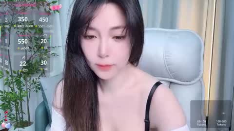 XI online show from February 5, 11:37 am