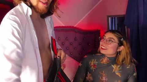 xialee and Lio online show from December 17, 2:33 am