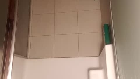 Snapshot of xian_quatro16 chatting on November 28, 2:47 am Ryan Khristopher online show from November 28, 2:47 am