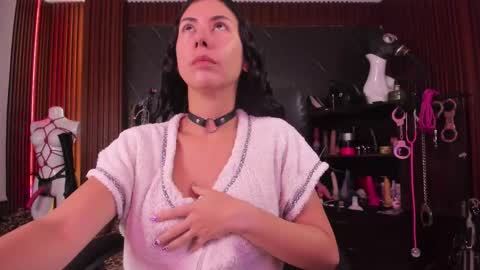 XiaQueen   I M online show from February 17, 11:40 am