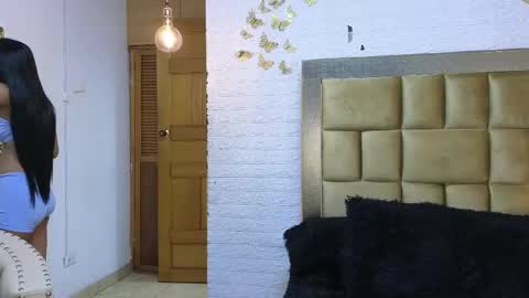 ximena online show from April 18, 8:20 pm