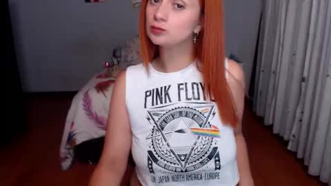 Snapshot of xnathashax1 chatting on January 17, 12:37 am luciana online show from January 17, 12:37 am