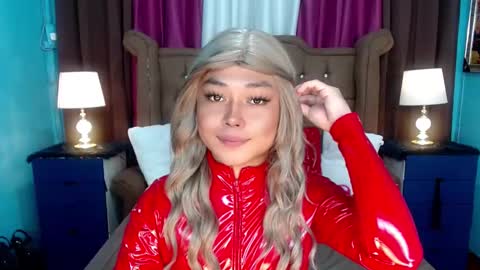 Snapshot of xnaughty_haileyx chatting on December 18, 3:11 pm Hailey online show from December 18, 3:11 pm