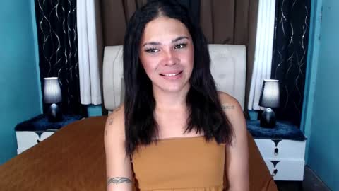Snapshot of xnaughty_haileyx chatting on February 13, 4:22 am Hailey online show from February 13, 4:22 am