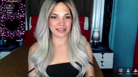 Snapshot of xnaughty_haileyx chatting on February 22, 10:07 am Hailey online show from February 22, 10:07 am