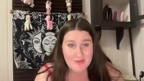xopeachybaby online show from June 10, 10:36 am