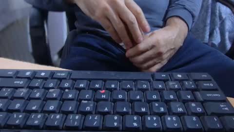 xrokettt online show from February 1, 1:42 pm