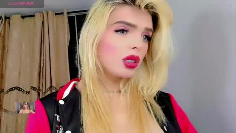Femboy Exotic online show from May 31, 1:47 am