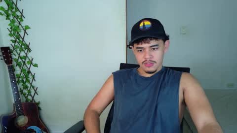 Snapshot of xtranherr chatting on January 8, 2:25 am xtranherr online show from January 8, 2:25 am