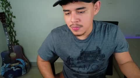 Snapshot of xtranherr chatting on February 3, 2:53 am xtranherr online show from February 3, 2:53 am