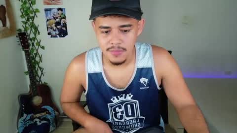 Snapshot of xtranherr chatting on April 2, 1:03 am xtranherr online show from April 2, 1:03 am