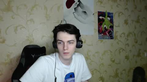 traqqq online show from February 25, 10:41 pm