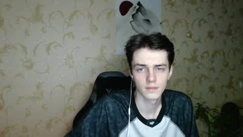 traqqq online show from May 19, 8:37 pm