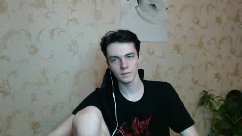 traqqq online show from May 21, 6:26 pm