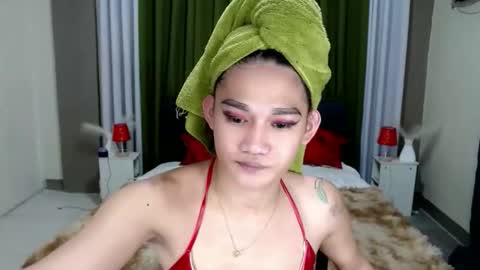 xtspetitehugecock online show from April 4, 1:48 am