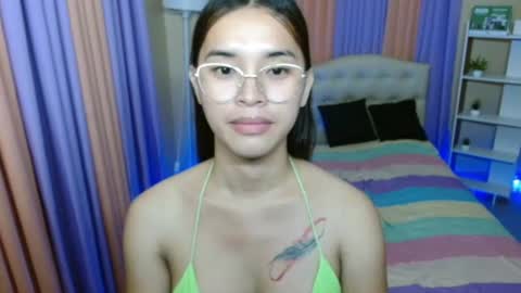 CHLOES ROOM online show from February 25, 6:45 am