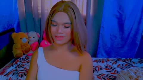 Fiona online show from May 27, 1:24 am