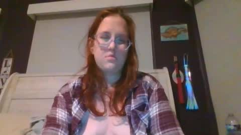 xxfrecklez online show from February 4, 5:24 am