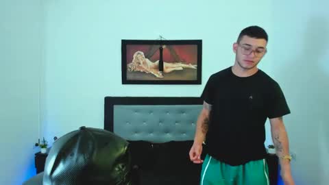 David and Mike online show from February 25, 9:24 pm