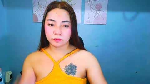 xxirene online show from May 26, 7:04 am