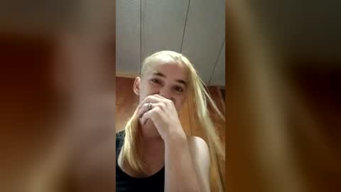 Snapshot of xxjessiebugxx chatting on July 18, 5:00 am xxjessiebugxx online show from July 18, 5:00 am